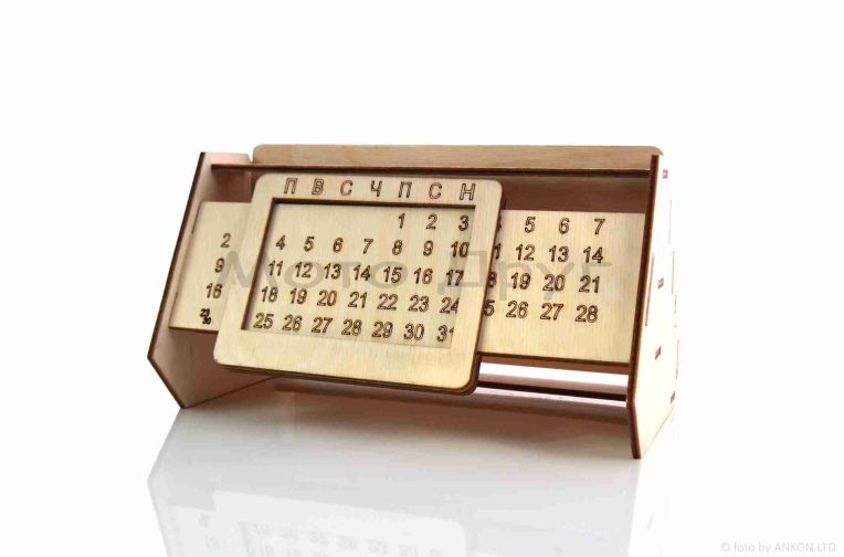 Органайзер канцелярський із календарем дерев`яний, подарунковий “SALO”