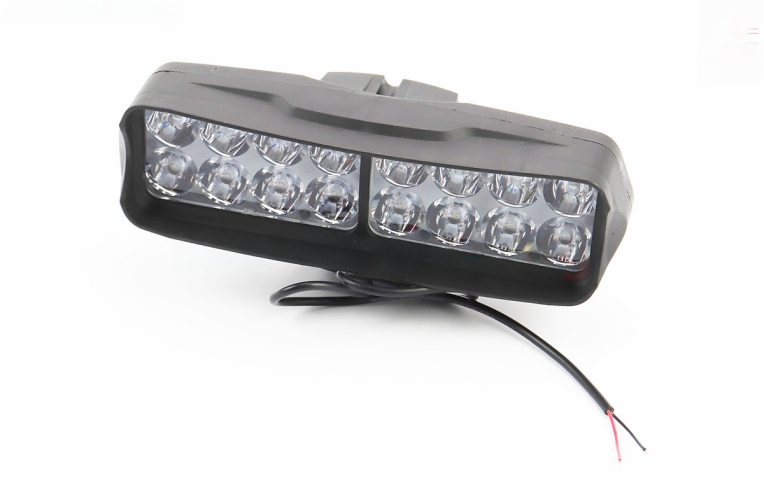 Фара дополнительная светодиодная влагозащитная – 16 LED с креплением, прямоугольная 160*50мм
