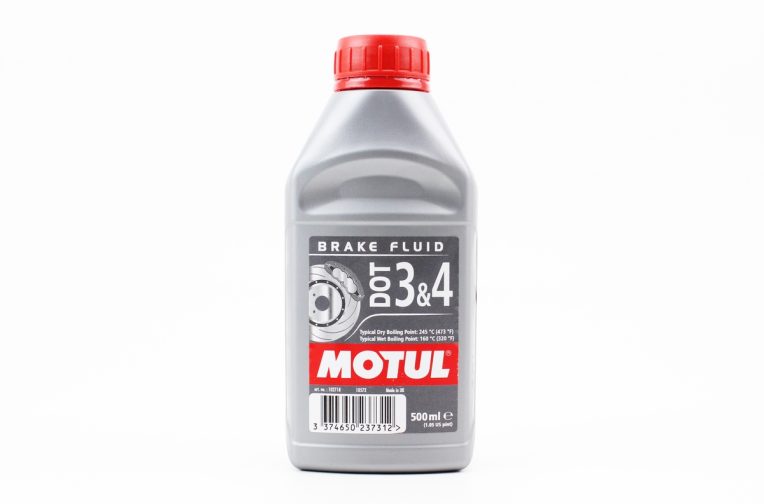 Тормозная жидкость синтетическая “DOT 3/4 Brake Fluid”, 500ml