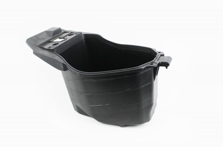 пластик – багажник основний під сидінням “УНІТАЗ” (стандарт) + кришка карбюратора
