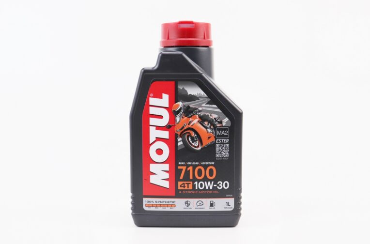 Олива 4T 10W-30 – синтетична мотоциклетна “7100 SYNTHETIC 100%”, 1L