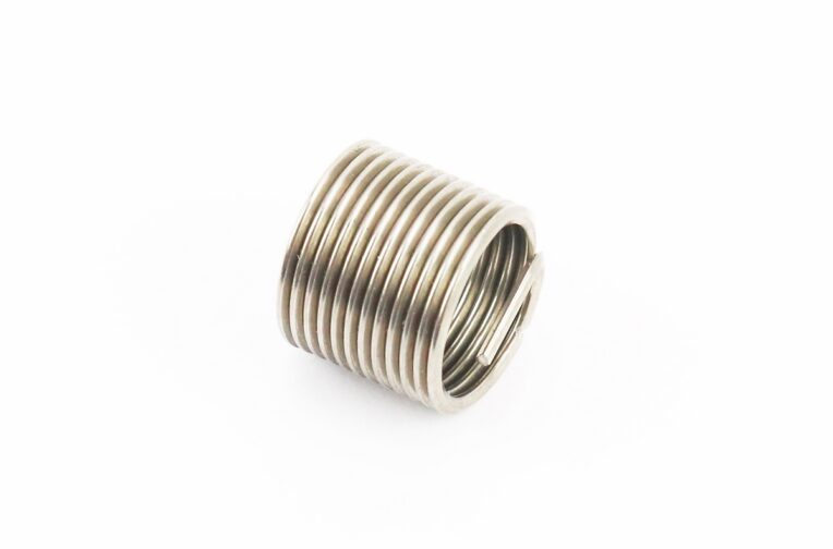 Резьбовая вставка пружинная M10x1 L-1,5D DIN8140