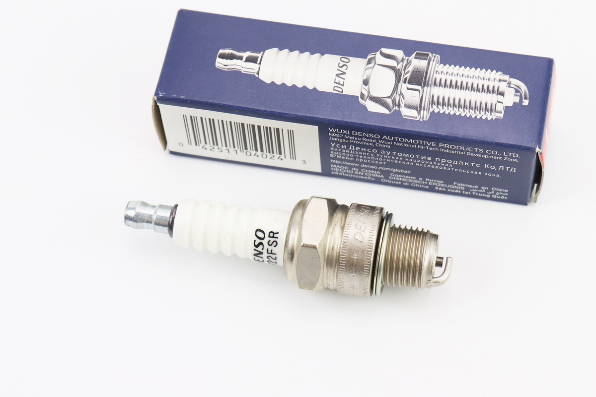 Свеча 2Т W22FSR с резистором - M14 L12