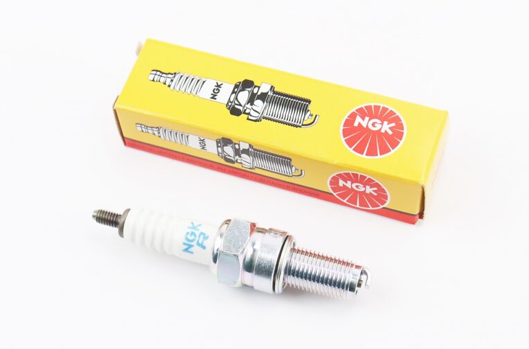 Свеча 4Т CR7E – M10 L18 – JH/GY6