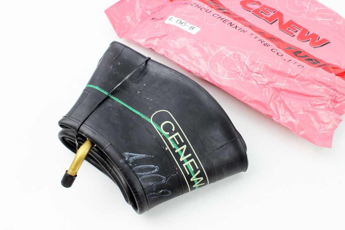 Камера 8" 4,00 с кривым ниппелем