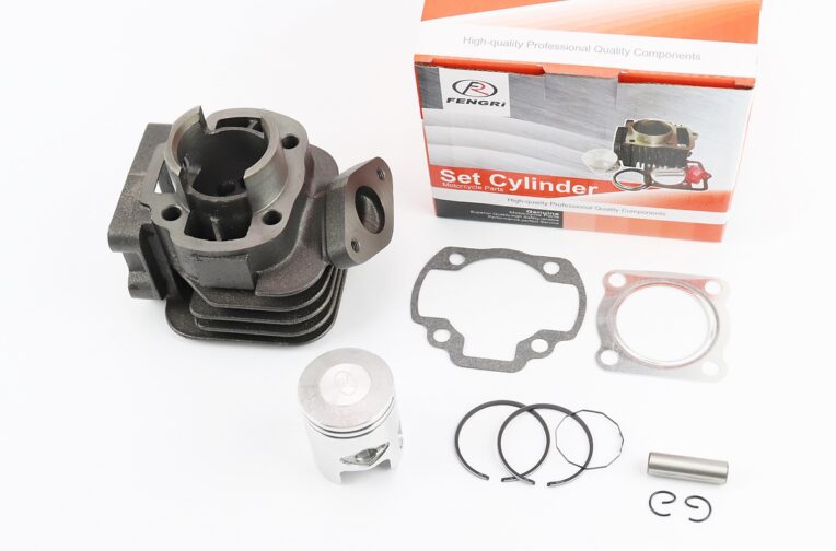 Циліндр к-кт (цпг) Yamaha BWS/2JA 50cc-40мм (палець 10мм) ((JOG 1; JOG 2; JOG Minarelli; Champ; Slider; Gear 2T), від 12шт -15%