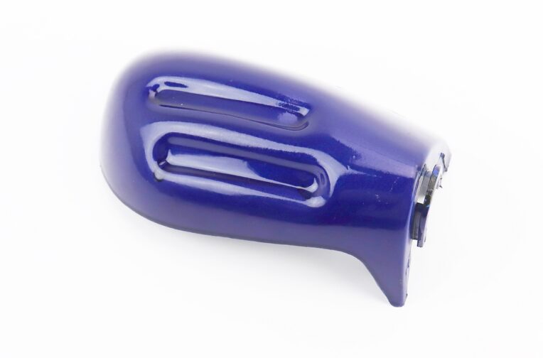 пластик – защита для рук правая, РАЗНЫЕ цвета (уточнить, под покраску)