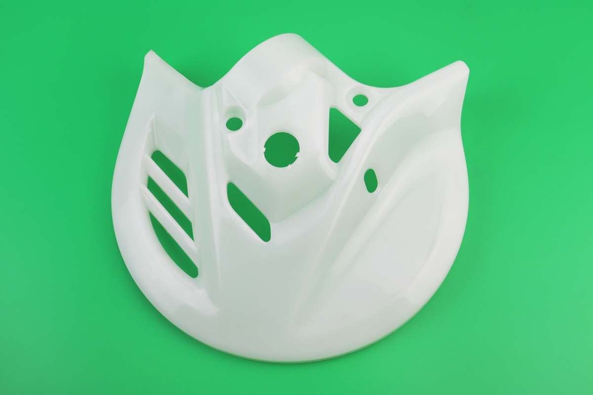 Terra-X 250 (2015) пластик - защита переднего тормозного диска