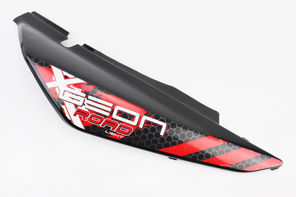 X-Road Light 200-250 пластик - задний боковой правый, ЧЕРНЫЙ с красным рисунком