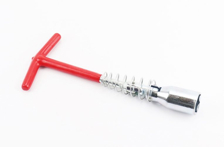 Ключ свечной для 2Т – 21mm (c длинной поворотной рукояткой)