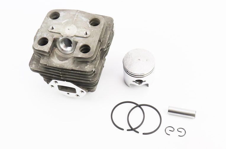 Циліндр к-кт (цпг) 40mm (палець 10mm) Husqvarna 143R