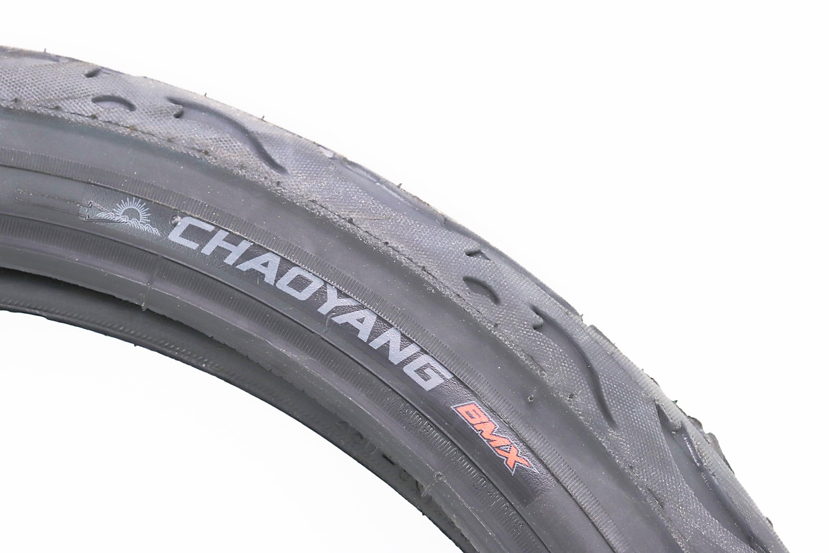 Шина 20"x2,125 (54-406) сликовая FLAME H-584 — изображение 3