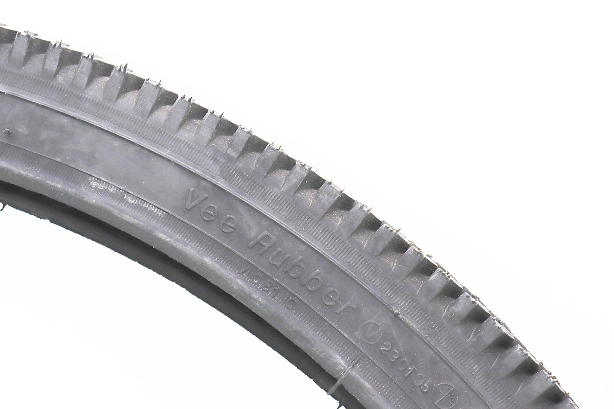 Шина 28"х1,75 (47-622) шипована VRB-081С - Зображення 3