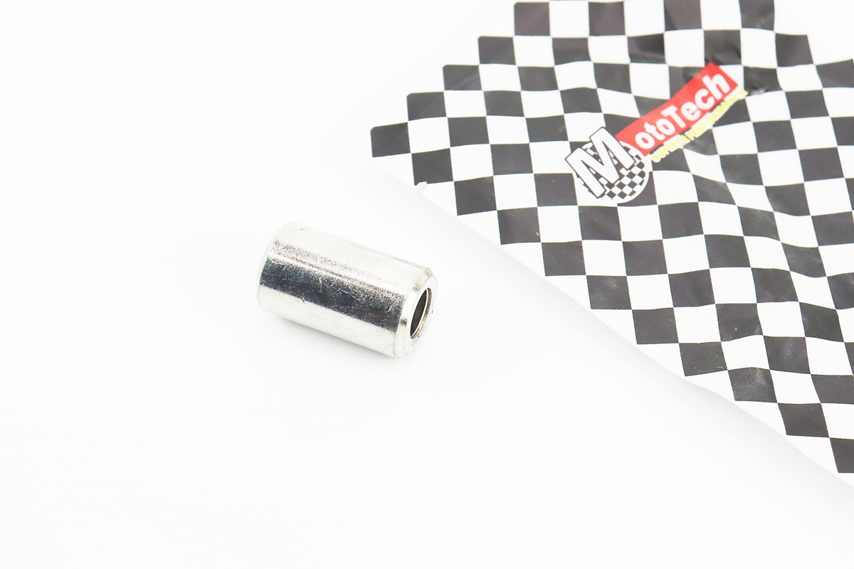 Втулка переднего колеса Honda TACT AF-24/30 (d19/10mm L32mm)
