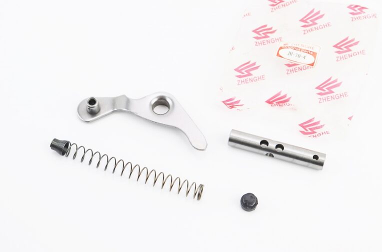 Натягувач ланцюга розподільного валу (втулка + пружина) + коромисло