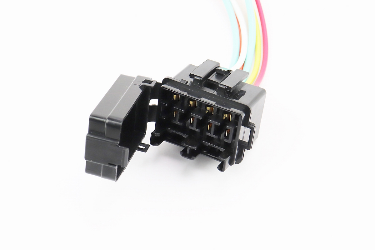 Коробка предохранителей с проводами — изображение 3