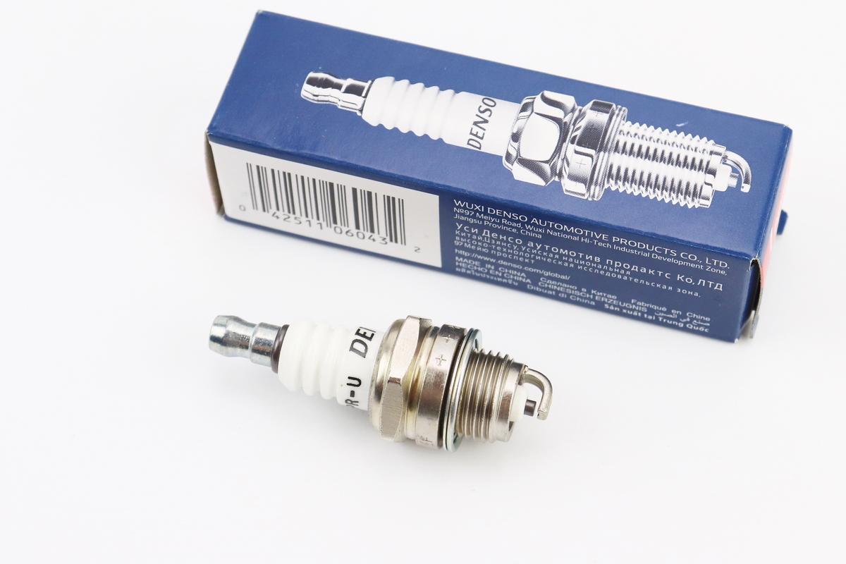 Свічка 2Т W22MPR-U - M14 L10 - пили/коси