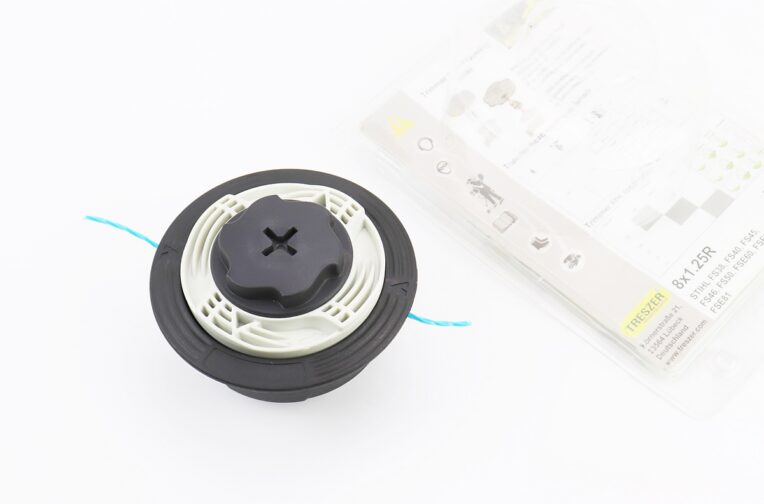 Шпуля (бабина, катушка), под вал М8х1,25(правая резьба), D-90mm, Stihl FS-38/40/45/46/50, FSE-60/71/81 на блистере