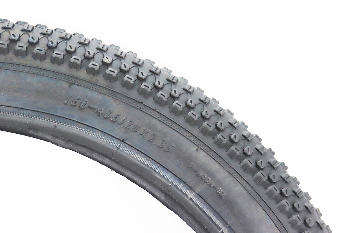 Шина 20"х2,35 (60-406) шипована P-800 - Зображення 2