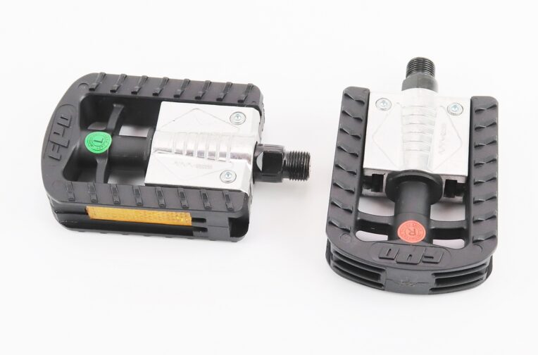 Педалі FOLDING складні 9/16″ (109x74x29mm) пластико-алюминієві, чорно-сірі NW-306P