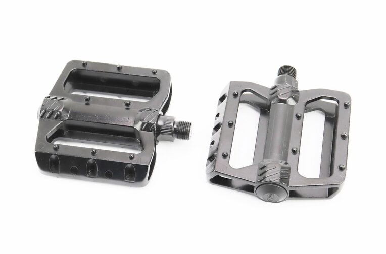 Педалі MTB широкі 9/16″ (97x95x24mm) алюмінієві, чорні NWL-468