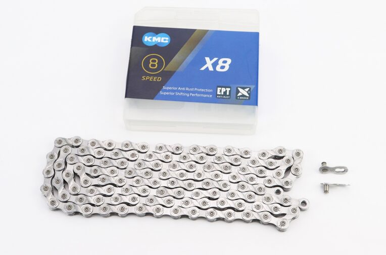 Цепь приводная 1/2х3/32х116L 6/7/8 скоростей, серебристая X8 EPT