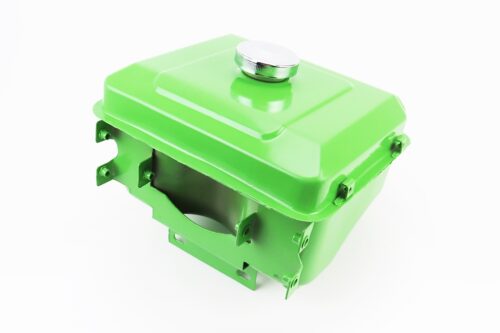 Бак топливный R175A/R180NM, 260x190x165mm, выступ. горловина, отверстие под шланг топливный + крышка