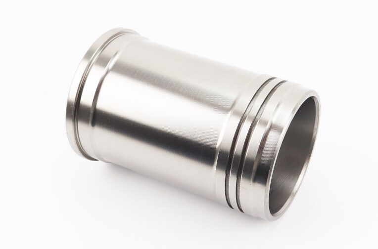 Гильза цилиндра R195NM (H-175mm, Dпоршня-95mm, Dвенца-116,90mm, Dверх.пояс-111mm, Dниж.пояс-109mm)