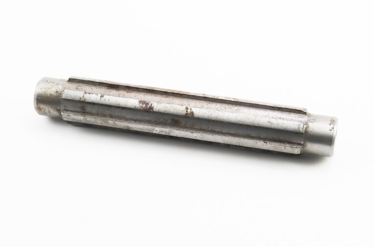 Вал КПП шлицевой L-150mm, D-25mm 101-2