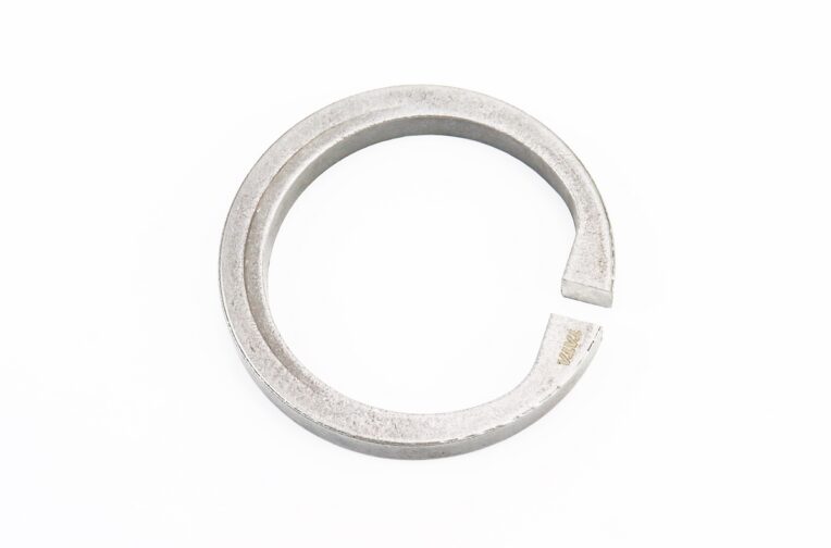 Колодка тормоза шестерни 1-й/зад. передачи Dнар. 85mm 101-2