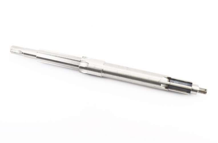 Вал КПП первичный (с валом отбора мощ.) 410mm