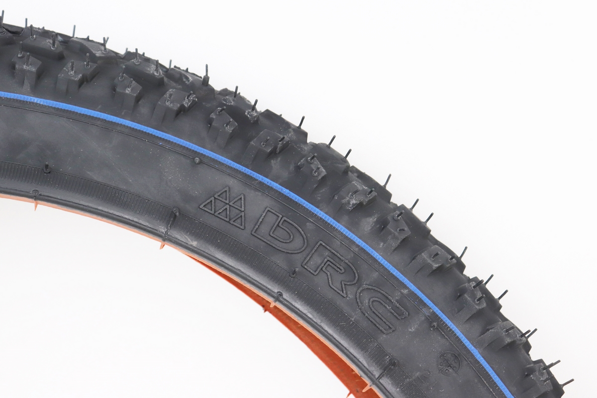 Шина 20"х1,75 (47-406) шипована D517 - Зображення 3