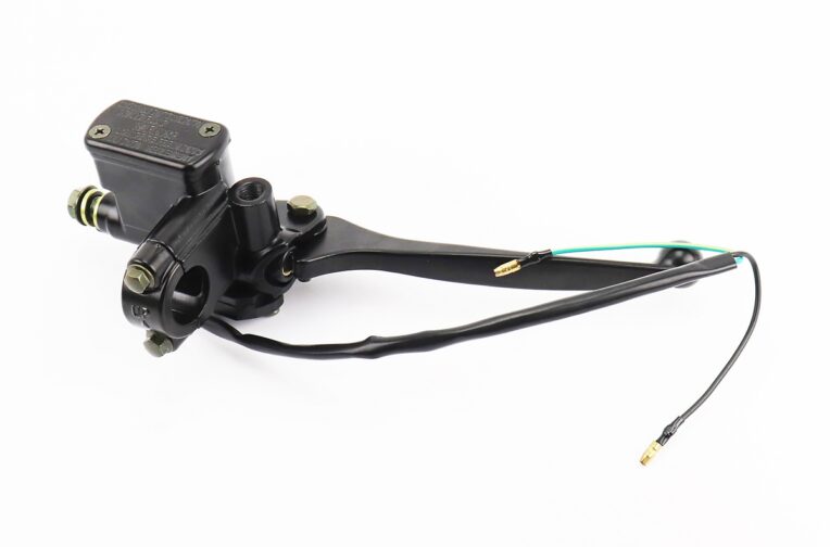 Цилиндр тормозной главный передней системы, тип 2