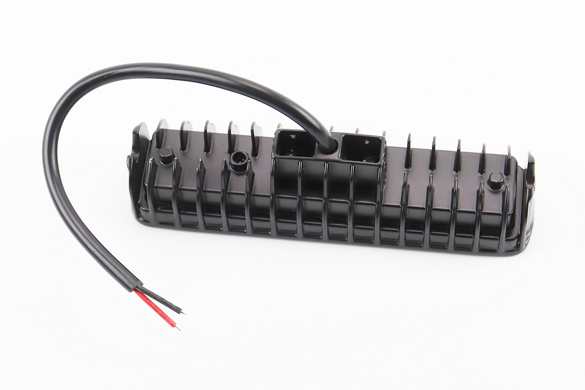 Фара додаткова світлодіодна вологозахисна - 6 LED з кріпленням, прямокутна 150*37мм - Зображення 2