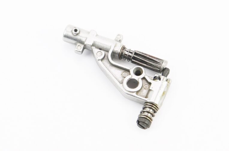 Насос масляний Husqvarna-340/345/350/351/353