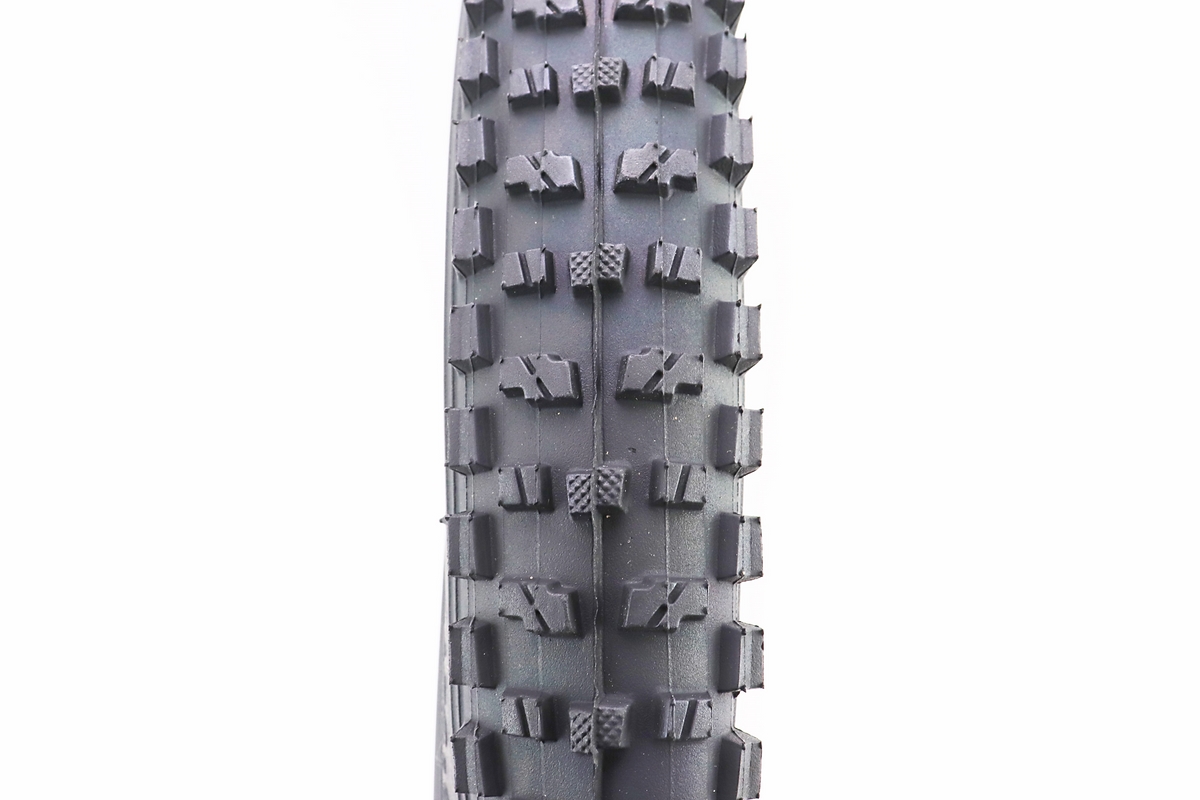 Шина 20"x1,95 (50-406) шипована SY-B003 - Зображення 4