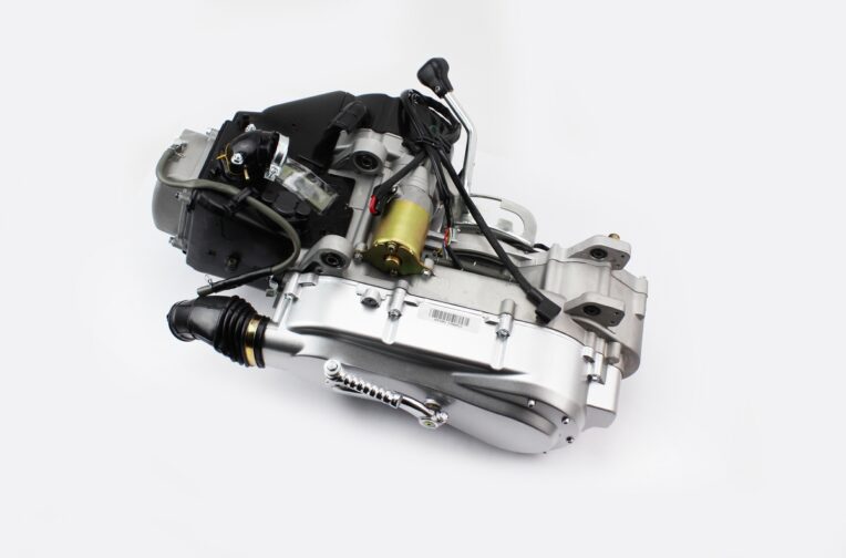 Двигун для квадроцикла (варіаторний) з редуктором задньої передачі в зборі 150куб.