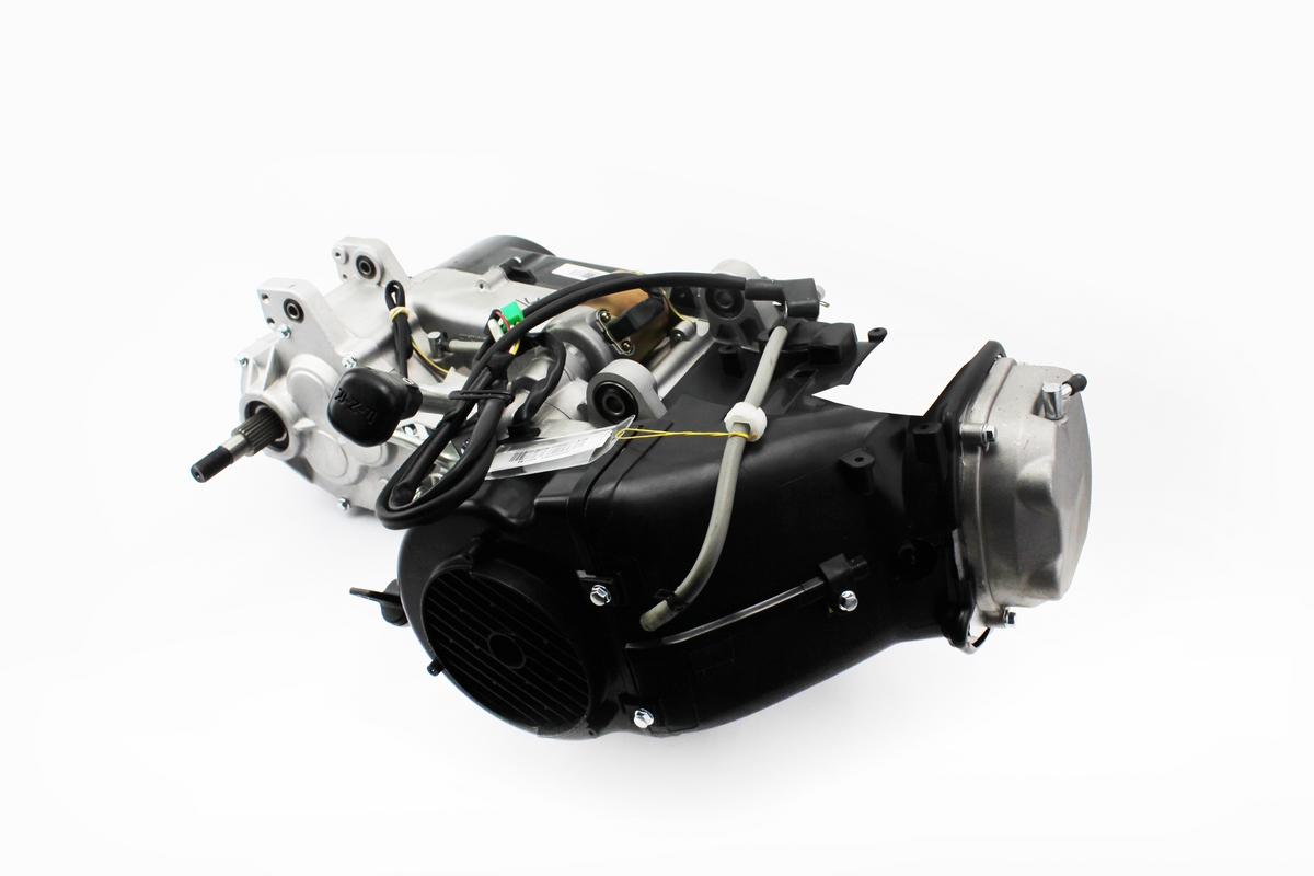 Двигун для квадроцикла (варіаторний) з редуктором задньої передачі в зборі 185куб.