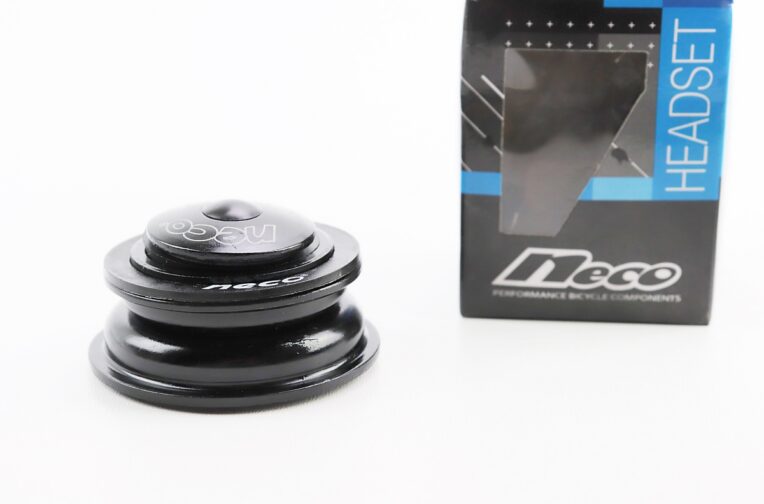 Рулевая колонка 1-1/8″x1-1/4″ (44/28,6×50.6/30мм) безрезьбовой вилки, полуинтегрированные, чёрные H-100