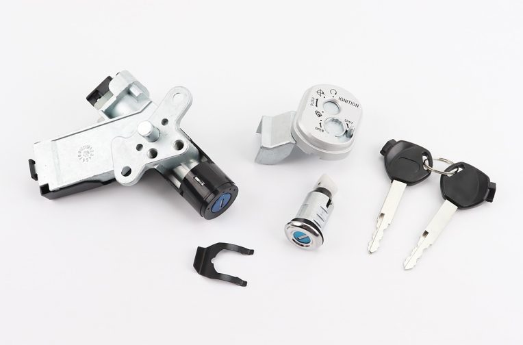 Замки к-кт Honda DIO AF34 / 35/48/56/57 (з магнітним антивзломом)