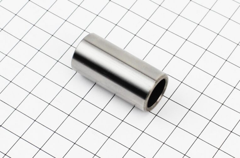 Втулка варіатора переднього Yamaha JOG 50 (d18/13mm L38mm)