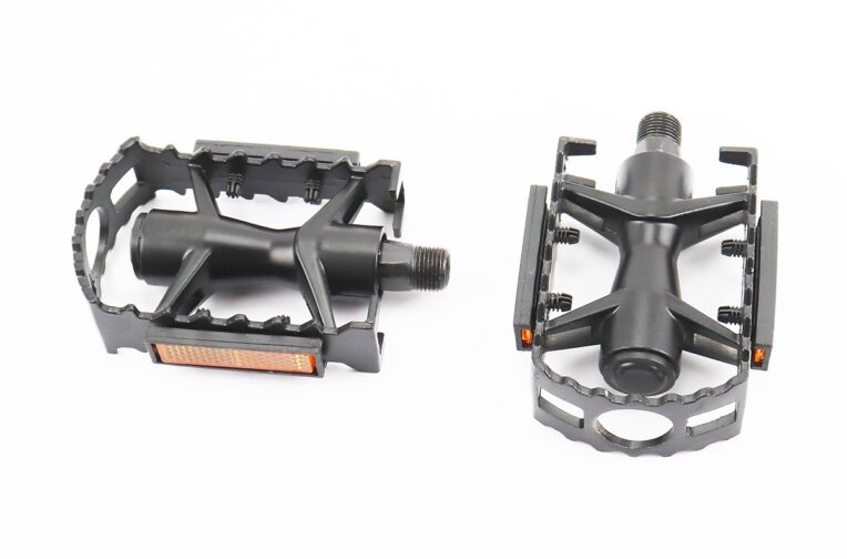 Педалі MTB 9/16″ (100x66x25mm) алюмінієві, чорні