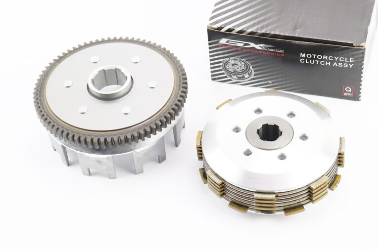 Сцепление, маховик в сборе (6 болтов, маховик 73 зуб.) ZUBR/F5