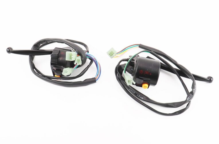 Блок кнопок на кермі лівий, правий к-кт із важелями (проводи з “фішками”, під дзеркала М8) ALPHA