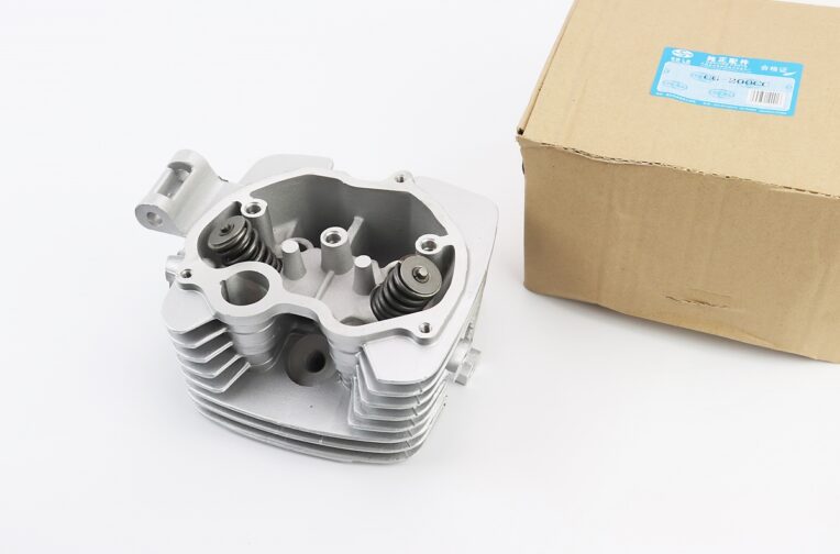 Головка цилиндра 200cc-63,5mm + клапана к-кт