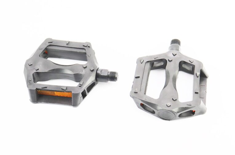 Педалі MTB 9/16 ” (108x93x25mm) пластикові, чорні