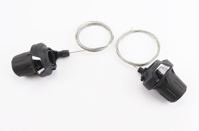 Переключатели (грипшифт) 3×7 скоростей, чёрные SL-RV300