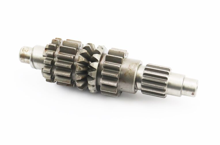 Вал КПП дифференциала Z-16+шестерня 2шт Z-15×16 JR-Q15E, ZS1100