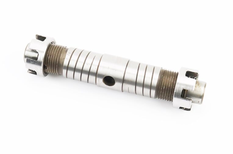 Вал КПП диференціала L-160mm, М27 + гайки-2шт, ZUBR Z-250