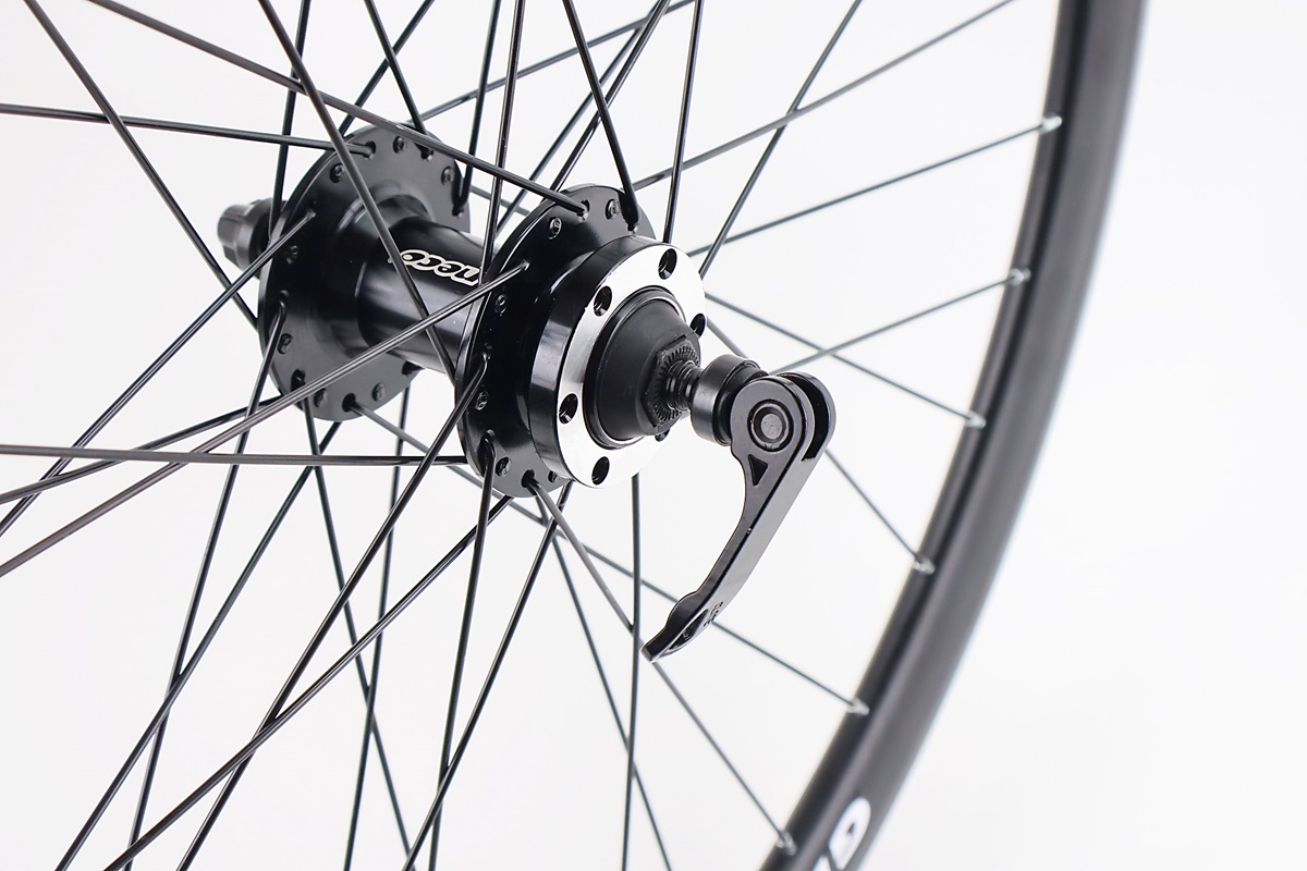Колесо 27,5" переднее Disk-brake, обод "капля" и втулка 14Gx36H алюминиевые NECO MS37F, крепл. эксцентрик, "GRAVITY" — изображение 4